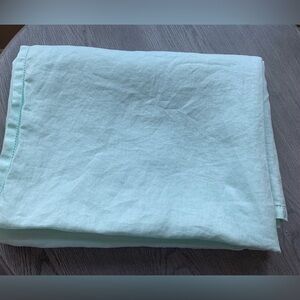 100% Linen Martha Stewart Light Green Tablecloth